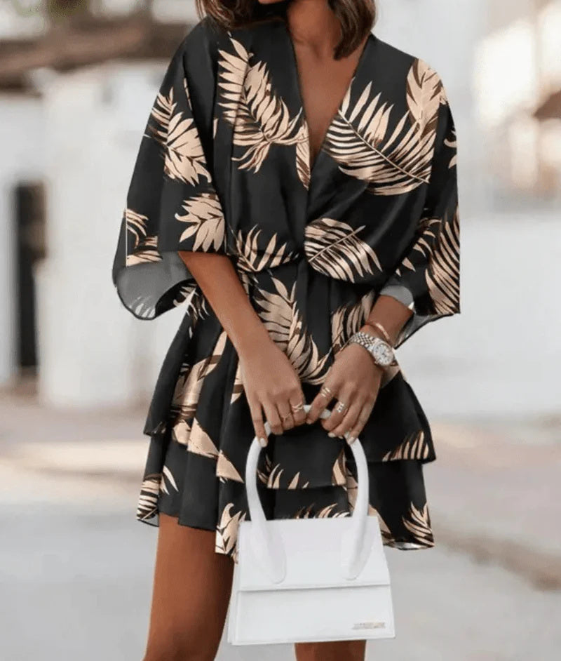Fashion Print V-Neck Doll Sleeve Loose Cake Dress Women's Garments Apparel / Clothing
