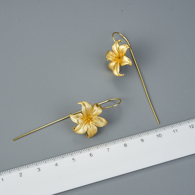 Female lily sterling silver S925 earrings Jewelry/Accessories