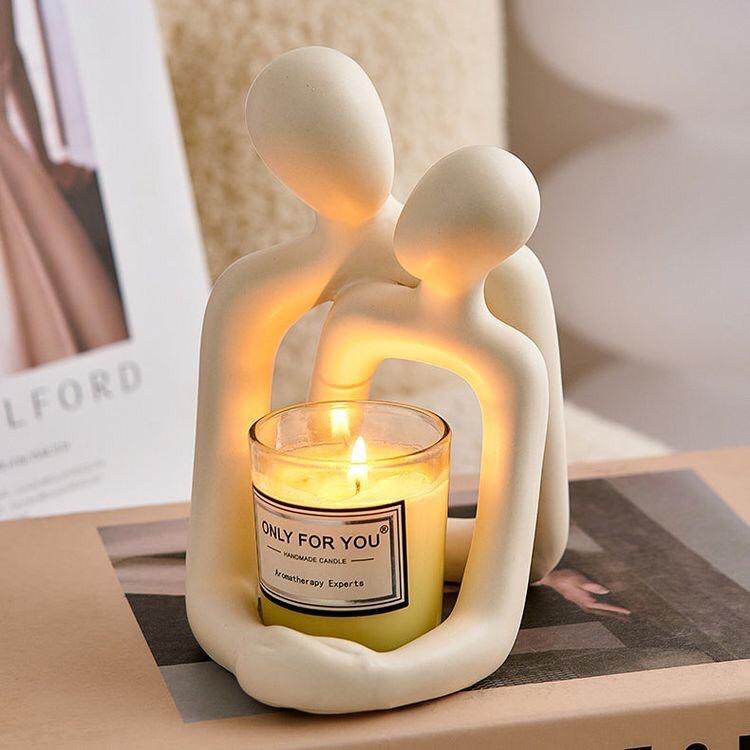 Heartwarming Loving Couple Resin Statue – A Timeless Modern Home Decor Accent for Bookshelves, Office Desks, Nightstands & Any Special Occasion