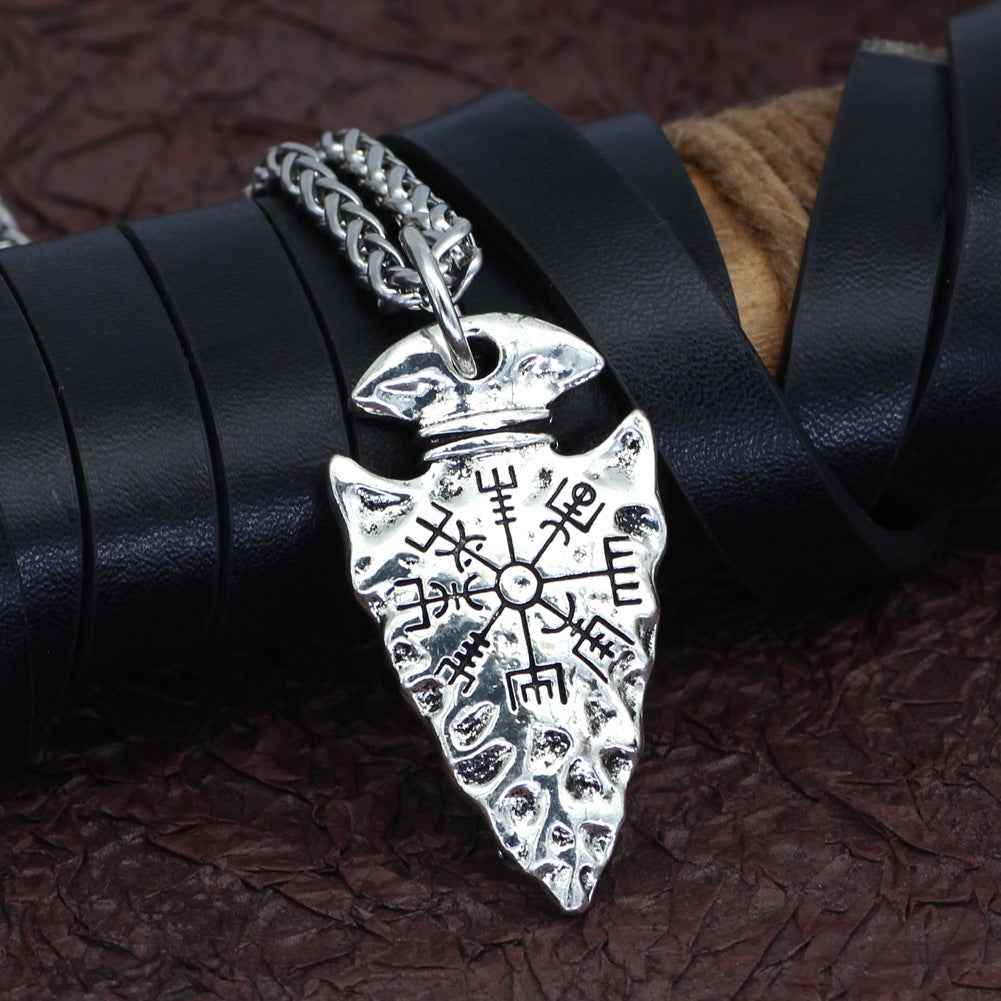 Fashion Simple Alloy Compass Pendant Necklace Jewelry/Accessories