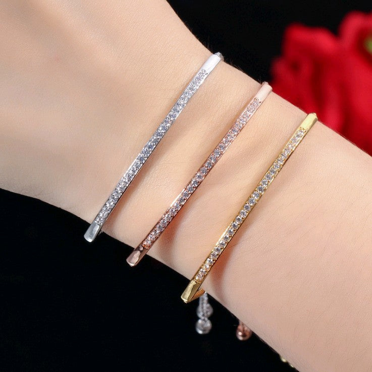 Single row curved bracelet with zircon and diamonds Jewelry/Accessories