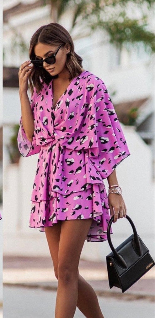 Fashion Print V-Neck Doll Sleeve Loose Cake Dress Women's Garments Apparel / Clothing