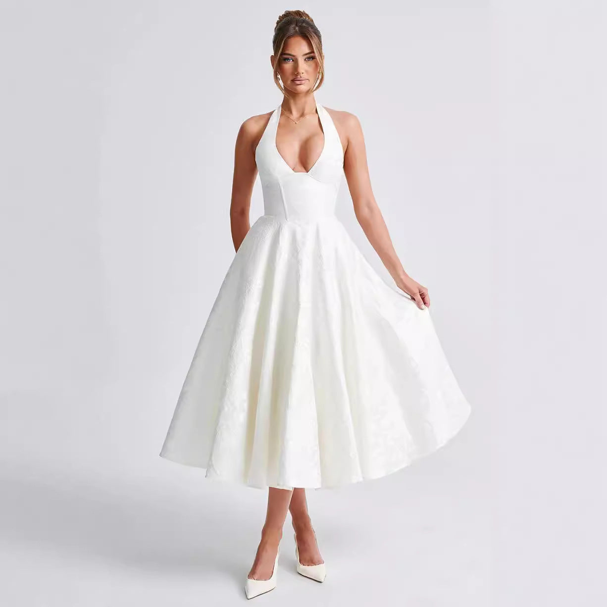 V-neck Halter Sleeveless Jacquard Lace-up Waist Vacation Style Long Senior Dress Women's Garments Apparel / Clothing