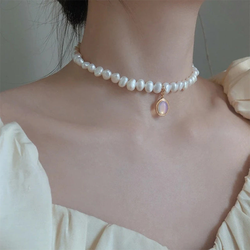 Cold Wind Moon Stone Pendant Temperament Clavicle Chain Jewelry & Accessories