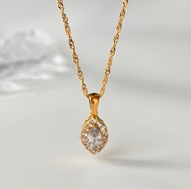 Olive Shaped Horse Eye Zircon Full Drill Titanium Steel Necklace Jewelry/Accessories