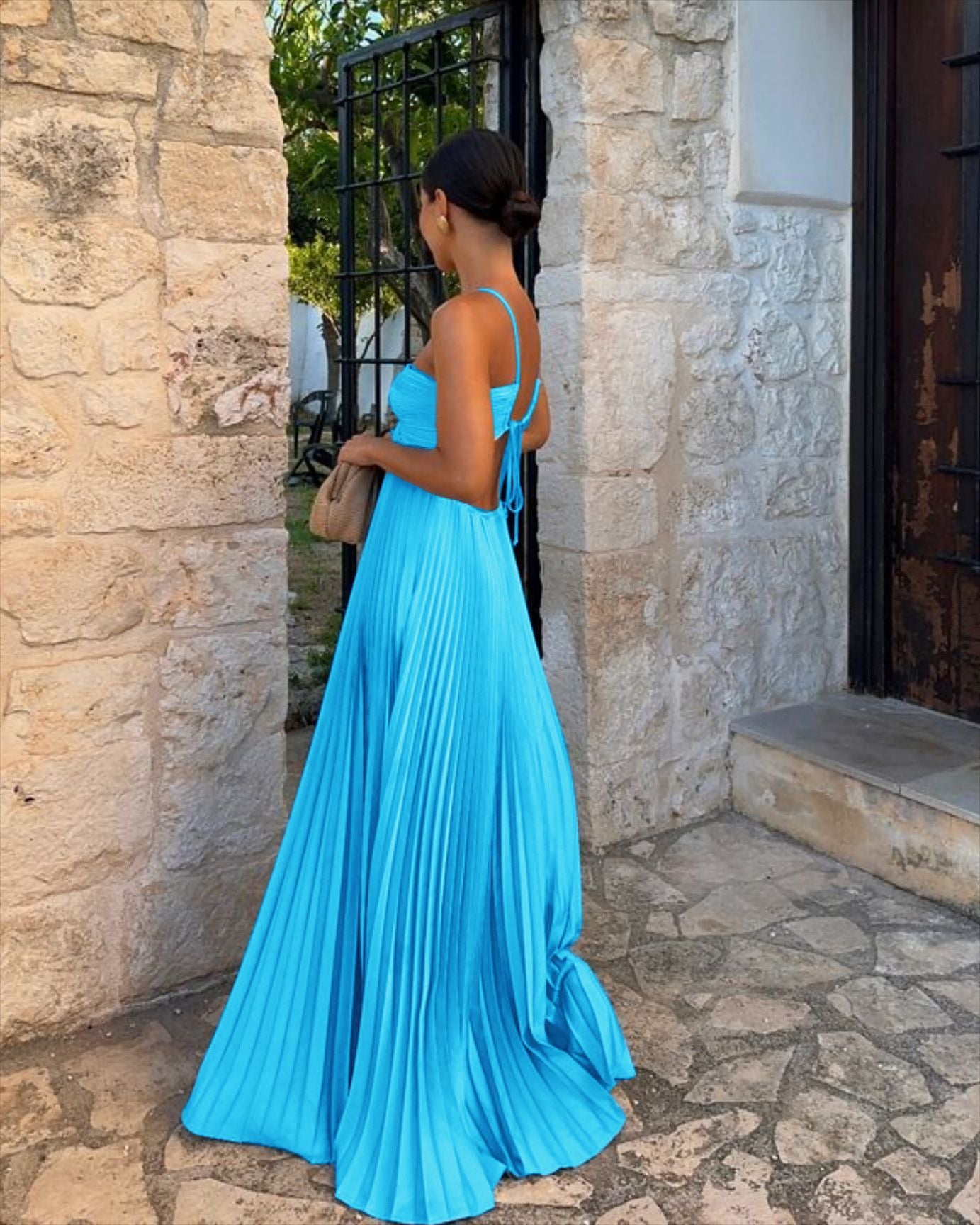 Ins Pleated Sleeveless Sling Dress Hollow High Waist Halter Robe Dresses For Evening Party Club Women's Garments Apparel / Clothing