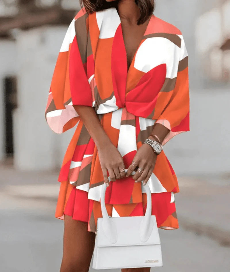 Fashion Print V-Neck Doll Sleeve Loose Cake Dress Women's Garments Apparel / Clothing