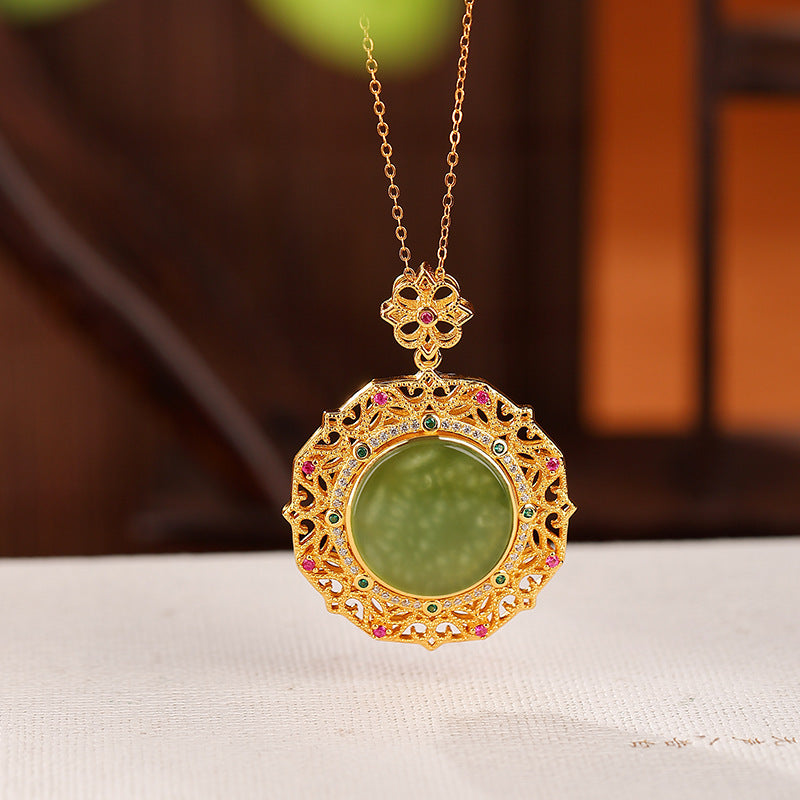Fashion Pattern Hollow Retro Dignified Pendant Jewelry & Accessories