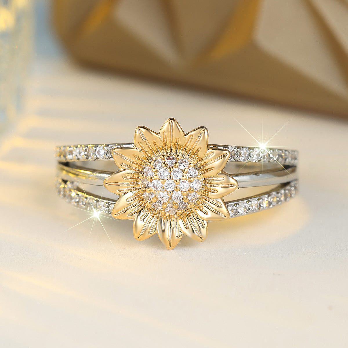 Sunflower Full Diamond Fashion Ring For Women Exquisite Rings /Jewelry & Accessories