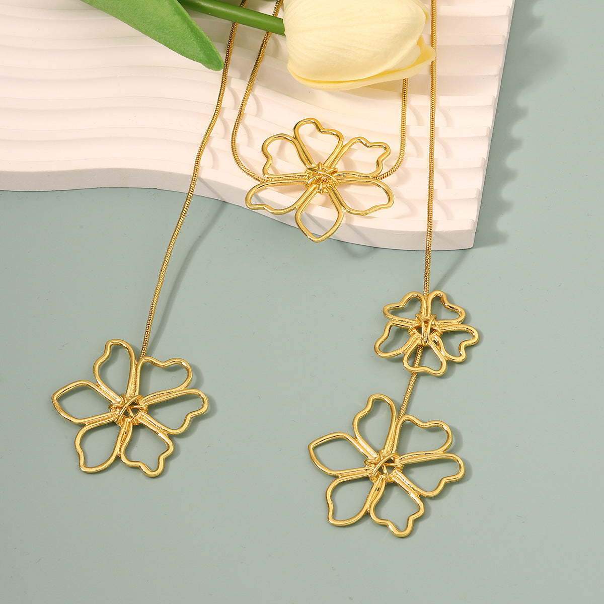 Retro Personalized Fashion Creative Alloy Flower Necklace Jewelry/Accessories