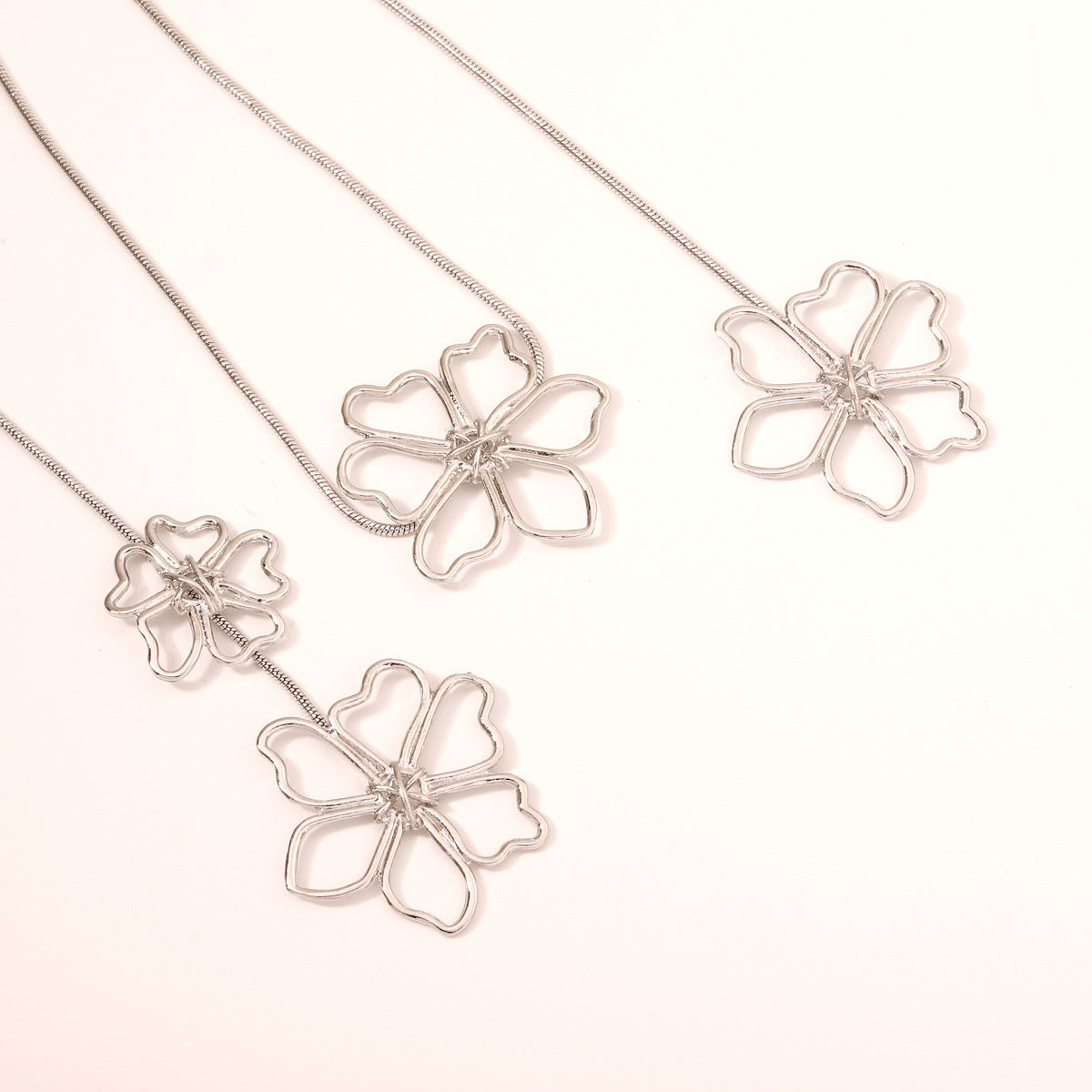 Retro Personalized Fashion Creative Alloy Flower Necklace Jewelry/Accessories