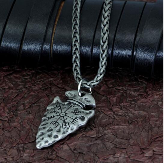 Fashion Simple Alloy Compass Pendant Necklace Jewelry/Accessories