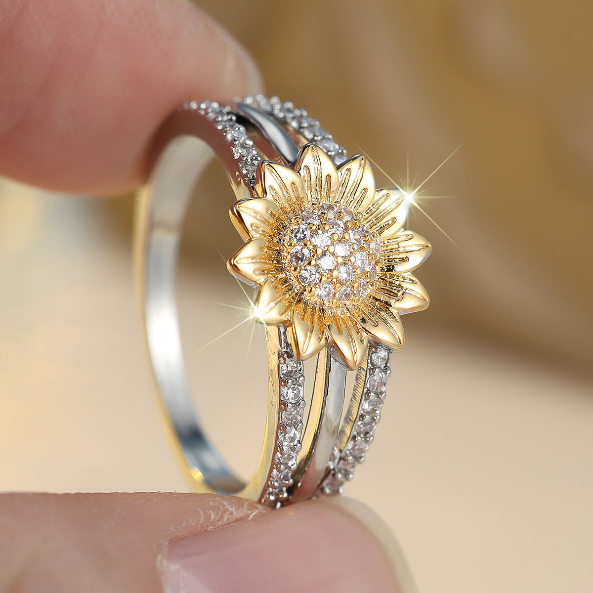 Sunflower Full Diamond Fashion Ring For Women Exquisite Rings /Jewelry & Accessories