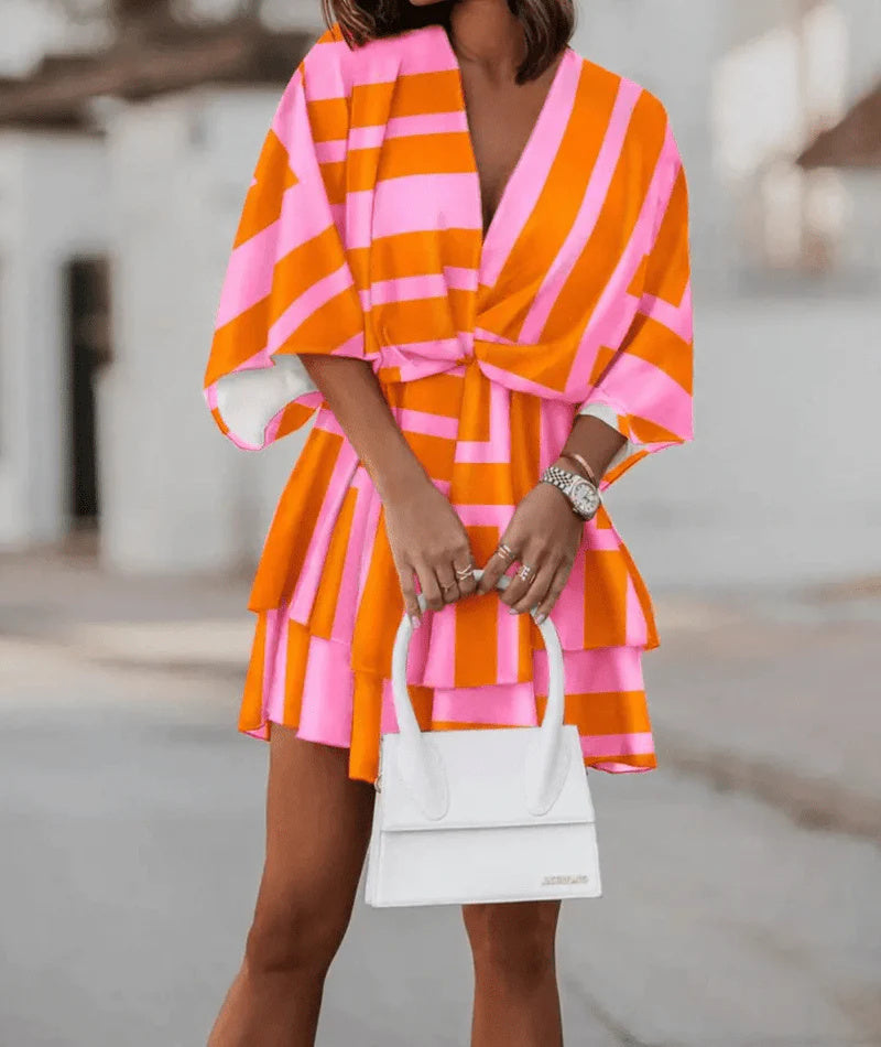 Fashion Print V-Neck Doll Sleeve Loose Cake Dress Women's Garments Apparel / Clothing