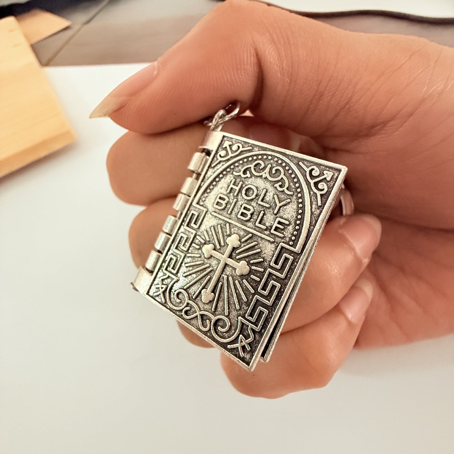 Alloy Gold Antique Silver Bible Keychain Necklace Jewelry & Accessories