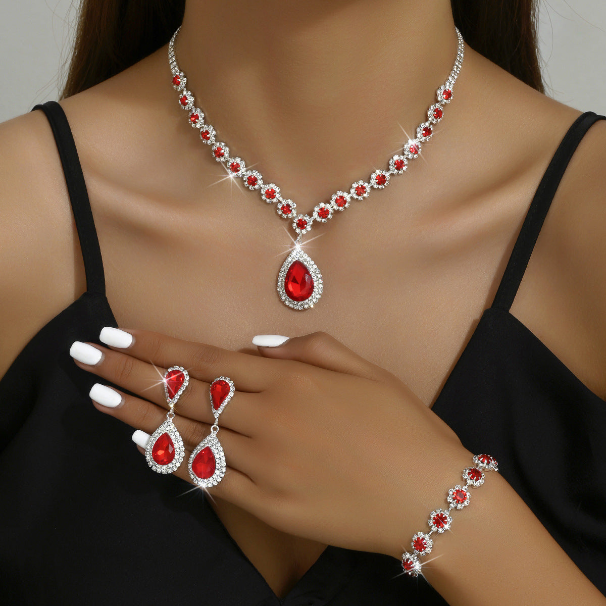Fashion Jewelry Bridal Jewelry Suit Necklace Ear Stud Bracelet Three-piece Set Jewelry/Accessories