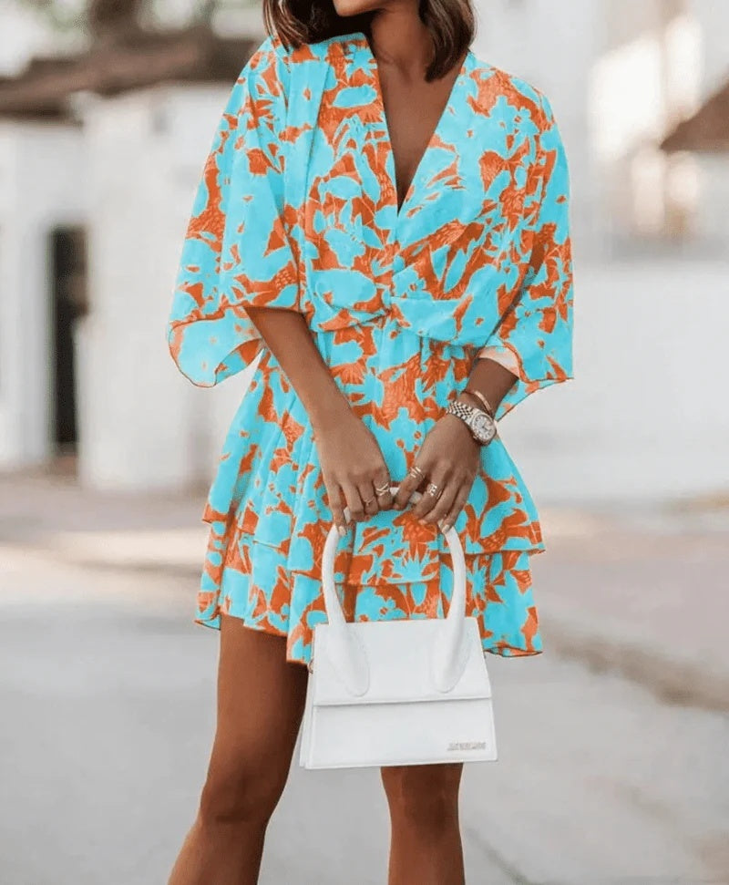 Fashion Print V-Neck Doll Sleeve Loose Cake Dress Women's Garments Apparel / Clothing