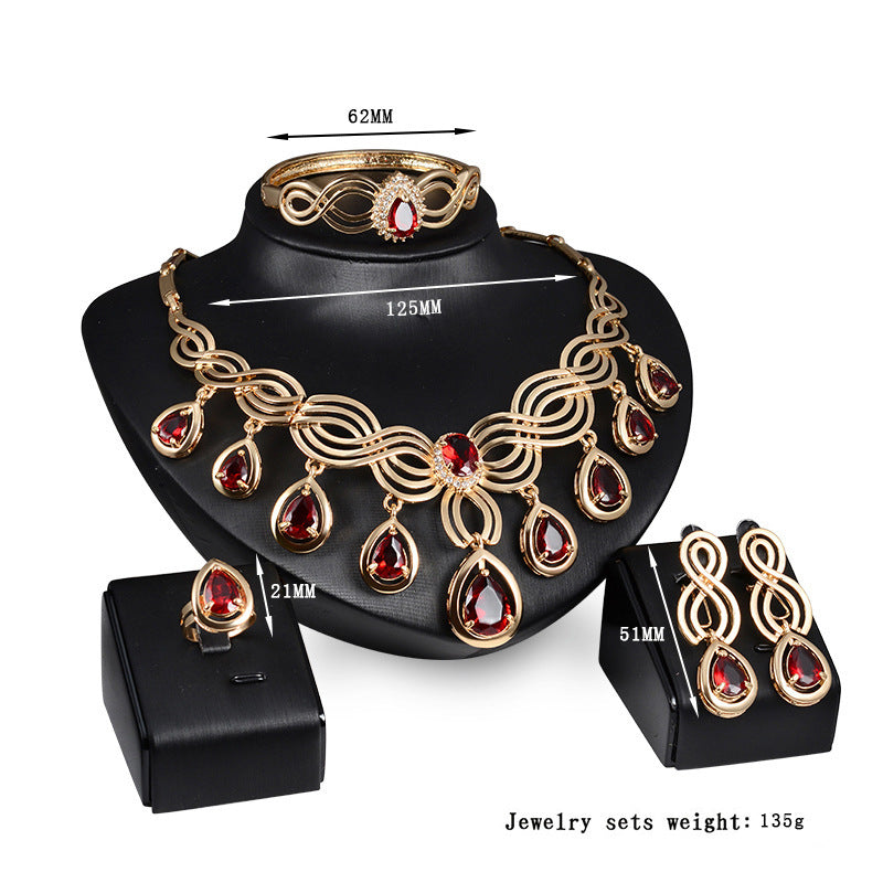 Ensemble de bijoux fantaisie, collier et boucles d'oreilles, bijoux en alliage