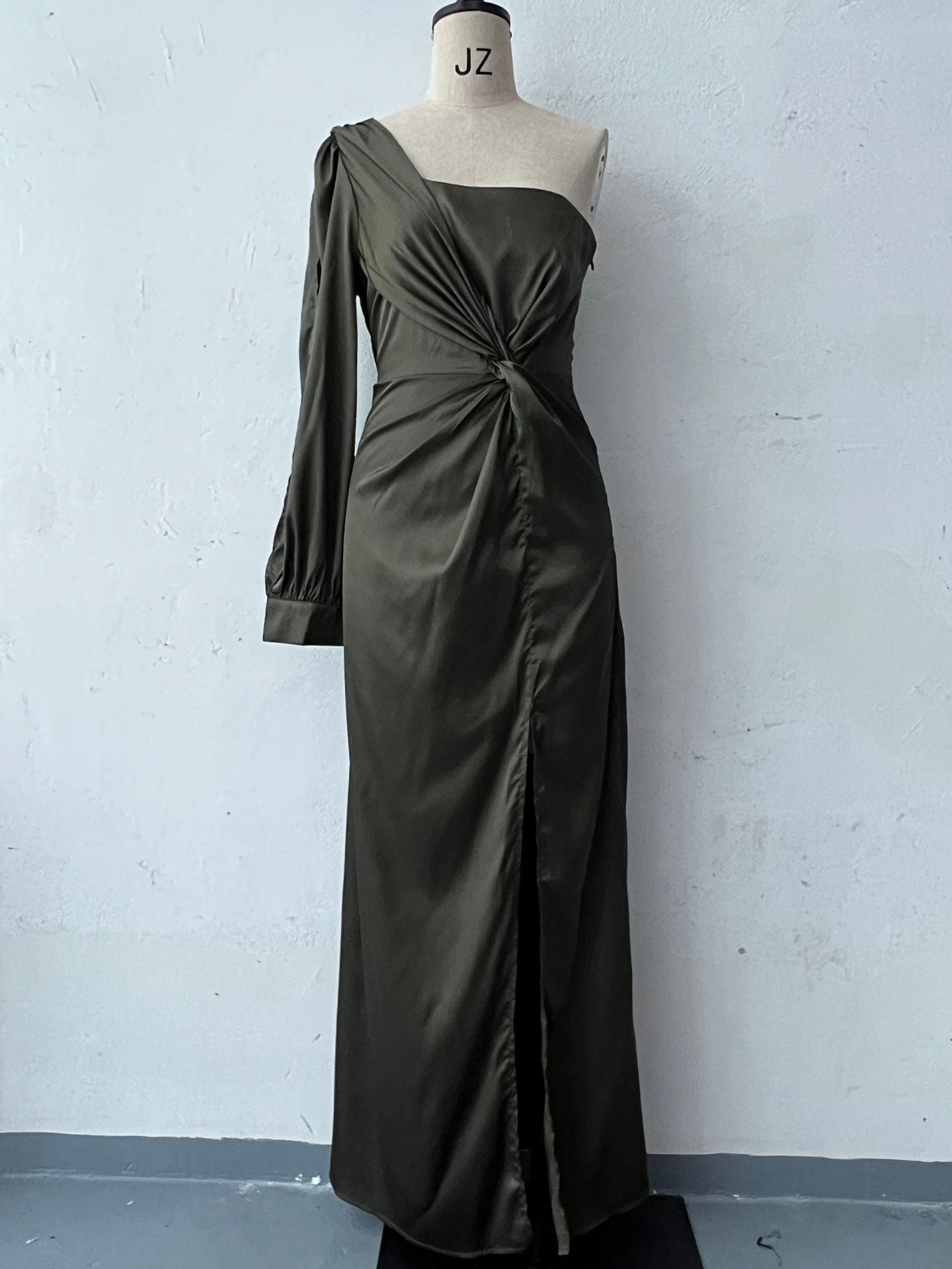 Women's One-shoulder Split Dress Ins Fashion Long-sleeved Slim Long Dresses Party Evening Women's Garments Apparel / Clothing