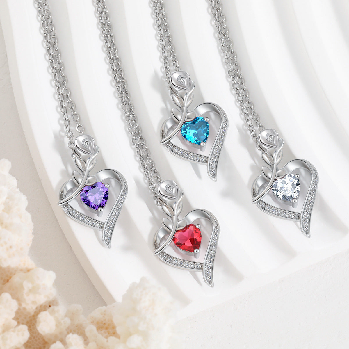 Collier en forme de cœur avec strass, motif fleur éternelle, idéal pour la Saint-Valentin.