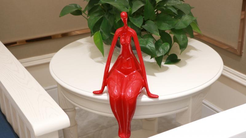 Creative TV Cabinet Character Decoration Sculpture Crafts