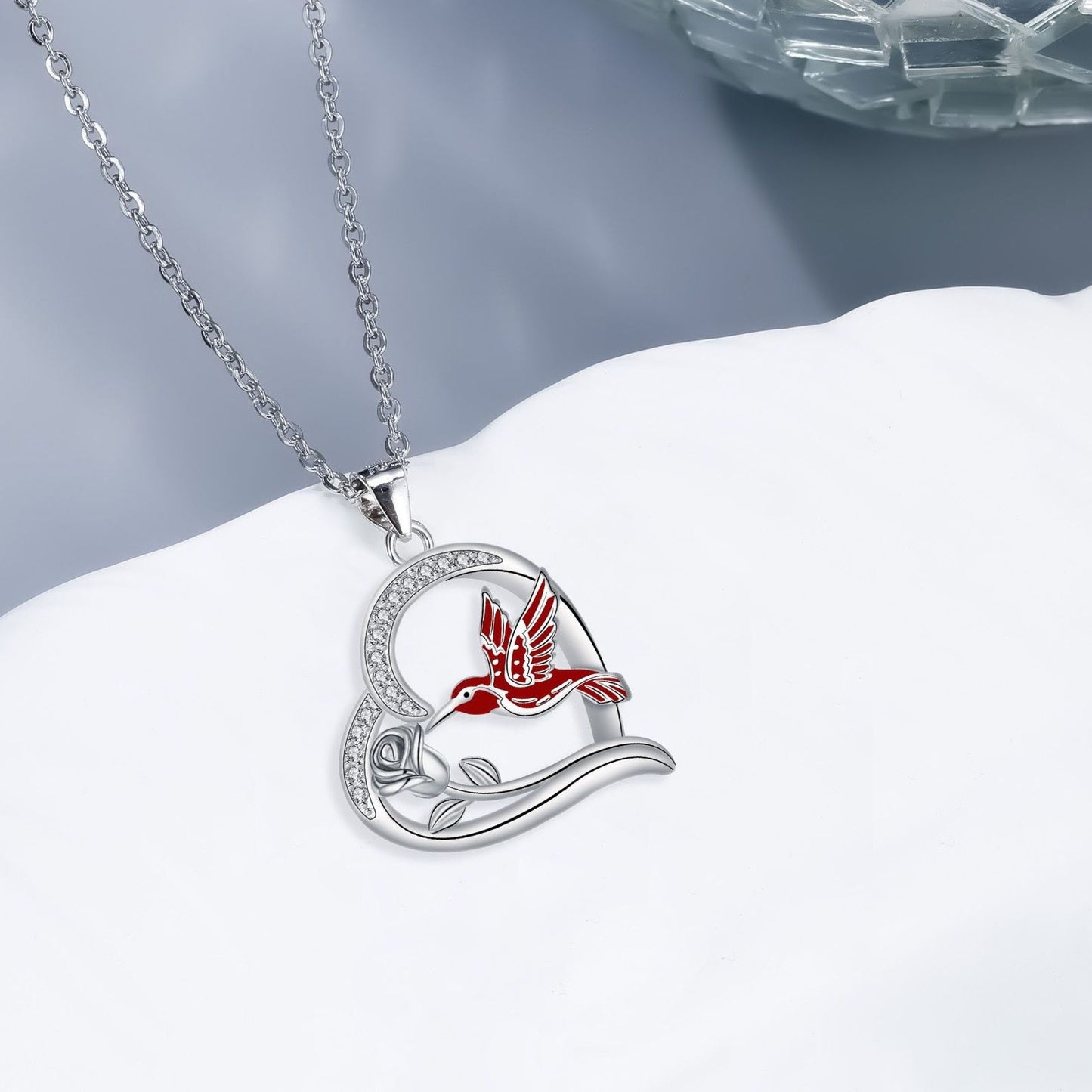 New Heart-shaped Rose Hummingbird Necklace Female Natural Style Design Jewelry/Accessories