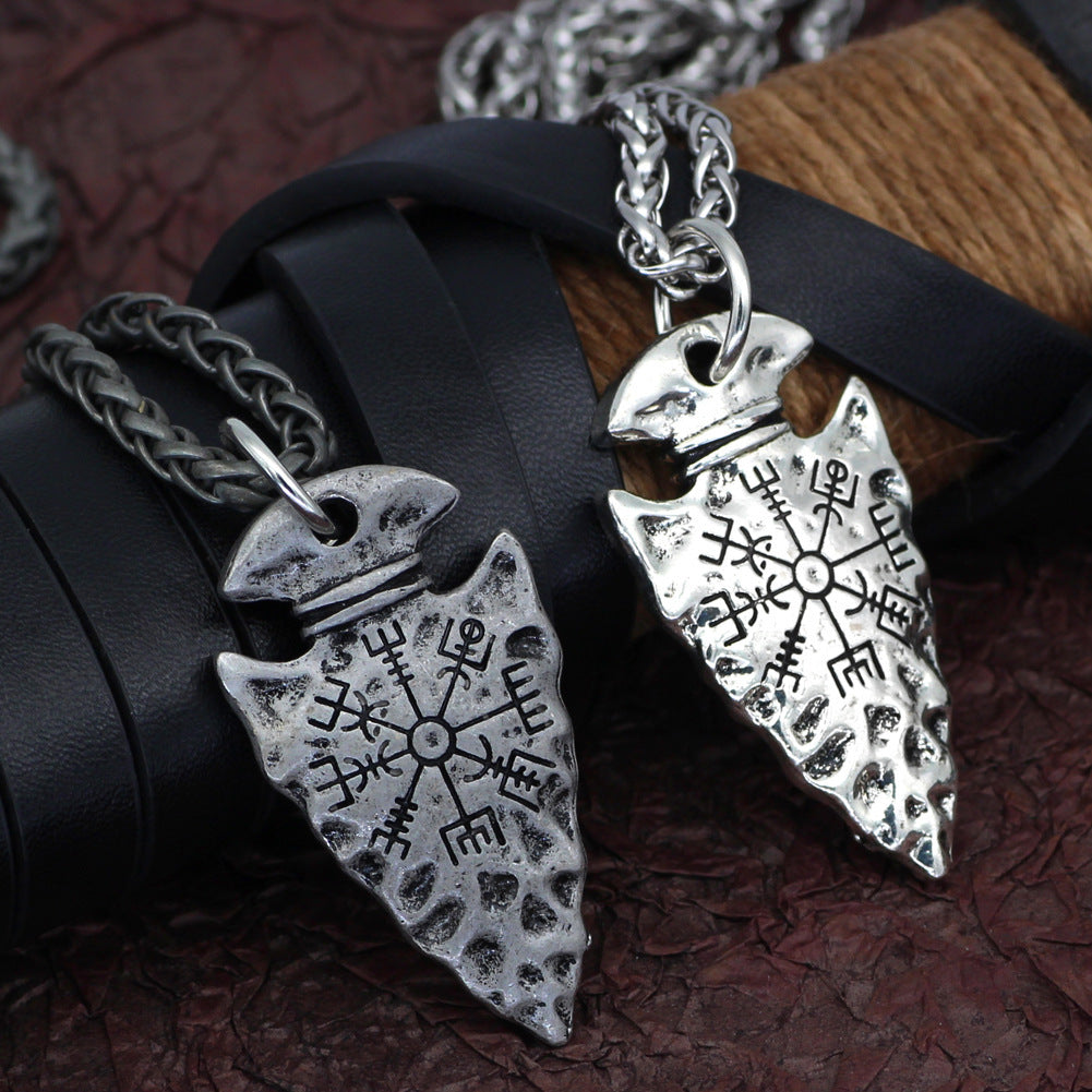 Fashion Simple Alloy Compass Pendant Necklace Jewelry/Accessories