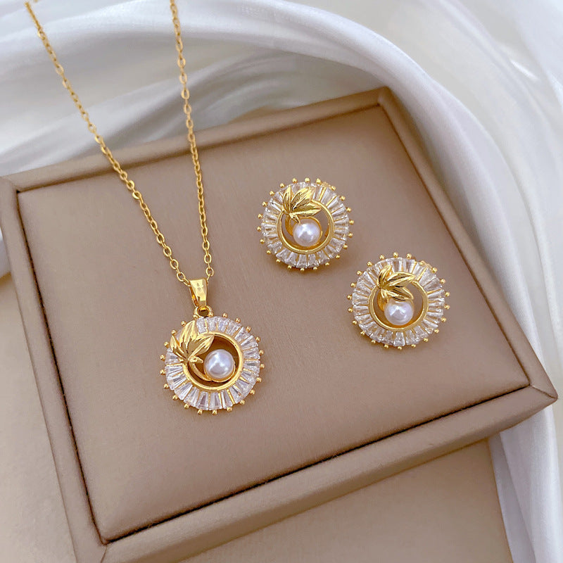 Fashion Jewelry Square Full Diamond Personalized Round Ring Leaves Necklace And Earrings Suite Jewelry / Accessories