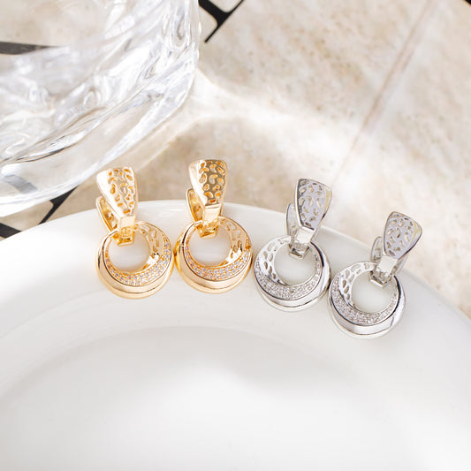 Boucles d'oreilles rondes creuses en forme de lune pour femme