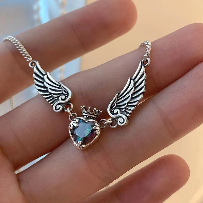 Vintage Gothic Heart Crown Angel Wings Pendant Necklaces For Women Fashion Exquisite Love Shape Clavicle Chain Choker Jewelry Fashion Jewelry