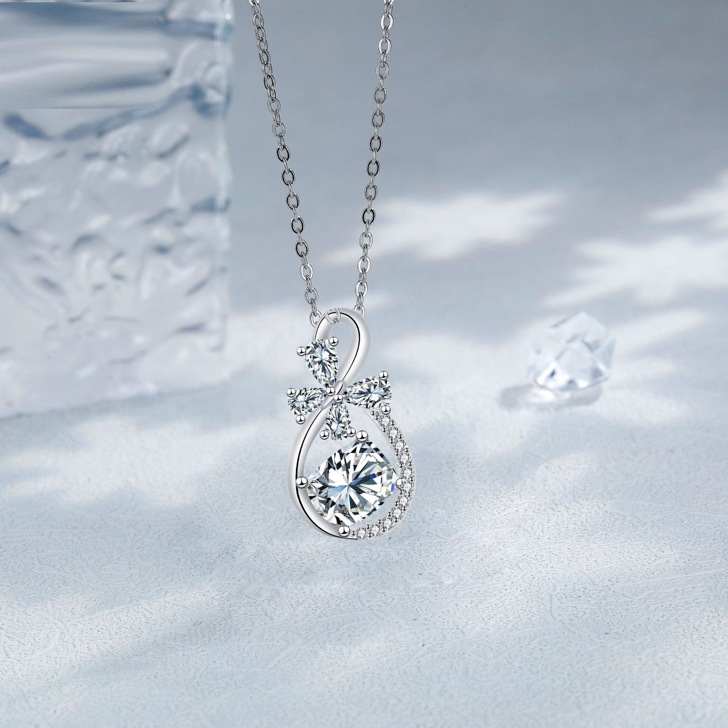 European And American Style Infinite Love Inlaid Necklace Women's High-grade Romantic Jewelry/Accessories