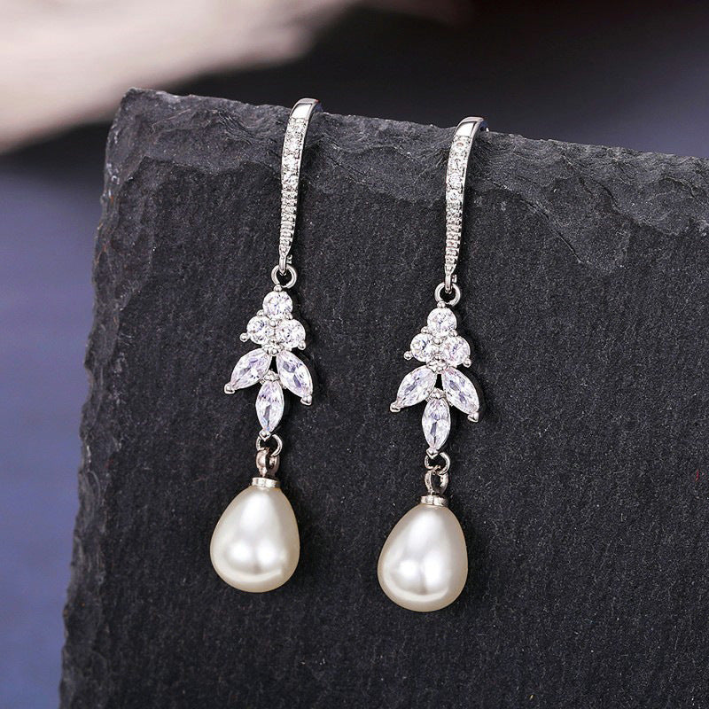 Long Pearl Earrings New Slimming Lady