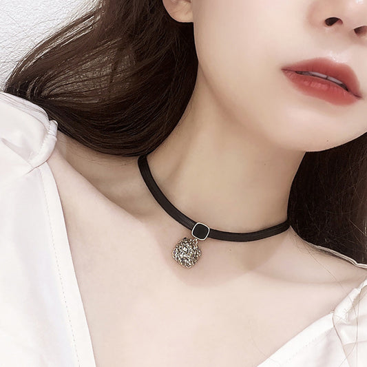 Alloy Black & Rhimestone Square Short Necklace Jewelry & Accessories