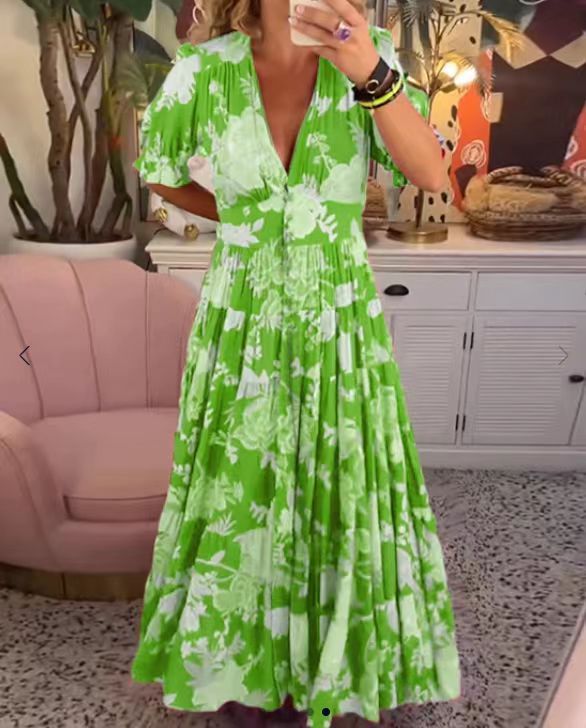 Printed Long And Wide Dress Women's Garments Apparel / Clothing